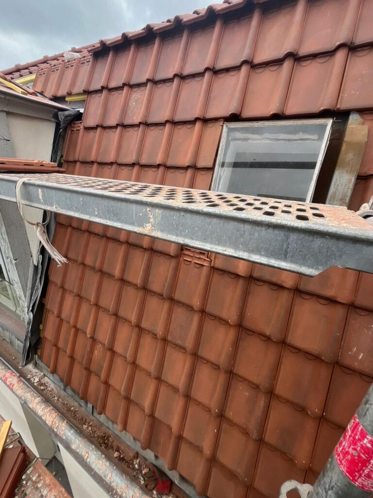 toiture renovation lucarne velux